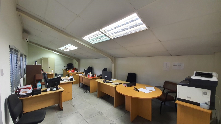 To Let commercial Property for Rent in Beaconvale Western Cape